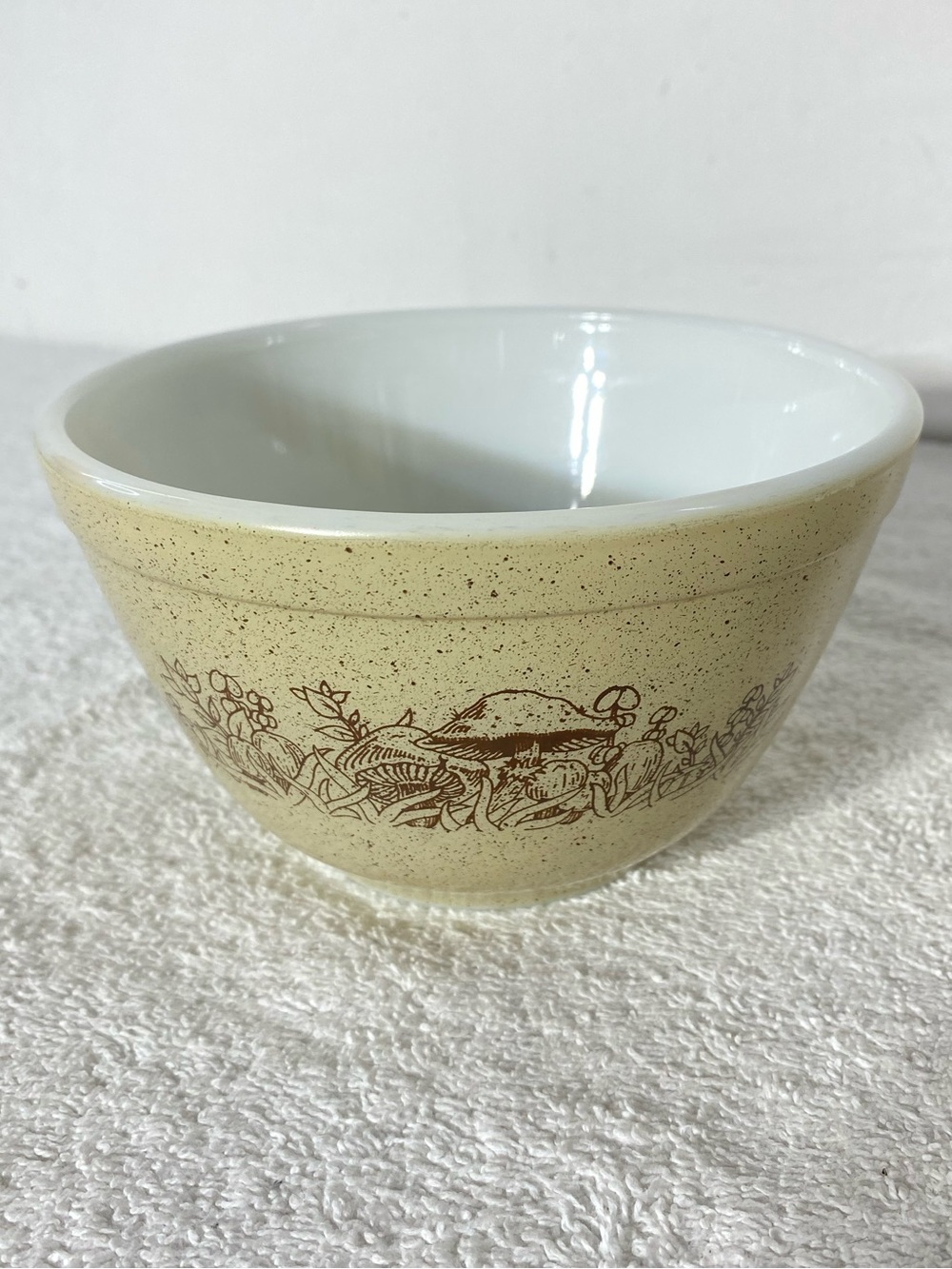 Vintage PYREX #401 Forest Fancies 750 ml Mixing Bowl Cottagecore Countrycore